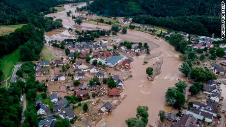 Die Studie schätzt, dass die Wahrscheinlichkeit tödlicher Überschwemmungen in Deutschland 9-mal höher ist als die des Klimawandels