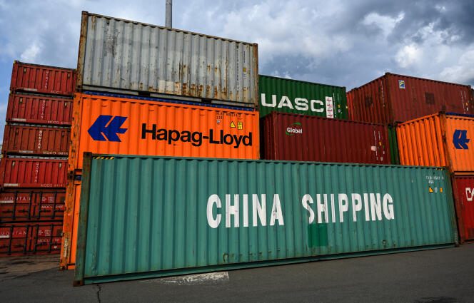 Leere chinesische Container im Hafen von Duisburg (Westdeutschland) 13. Juli 2023.